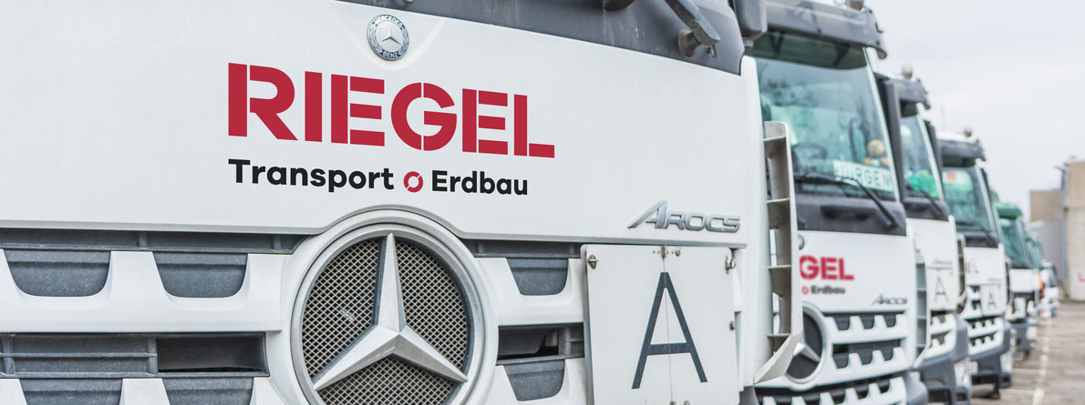 Riegel-Logo-Redesign-Fahrzeugbeklebung